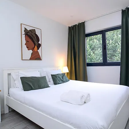 شقة Travel And Live