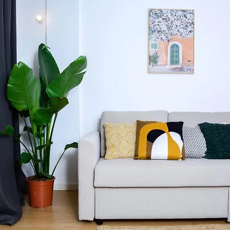 Apartment Travel And Live *
