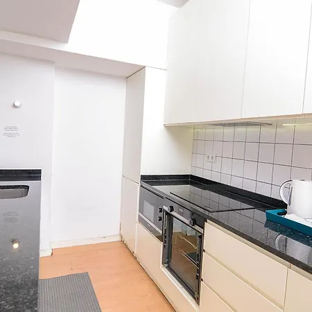 Apartment Travel And Live *