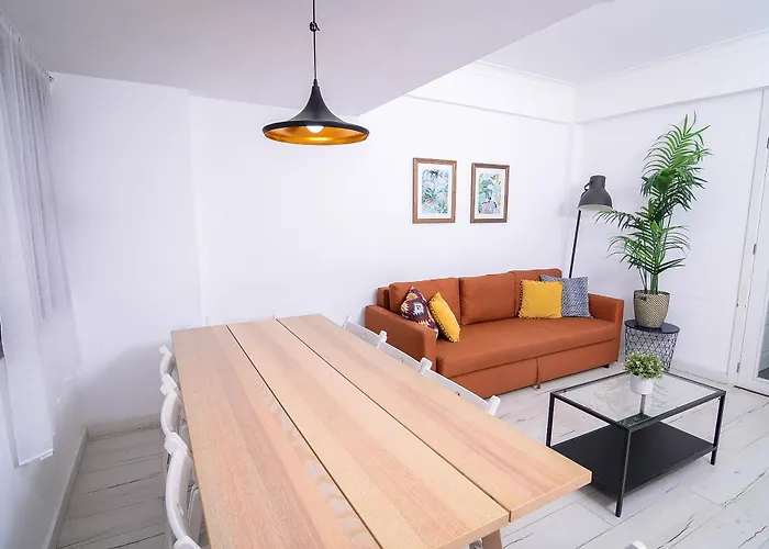 Travel And Live * بورتو